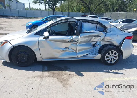 2020 Toyota Corolla Le z USA, uszkodzony, nr VIN JTDEPRAE1LJ017193